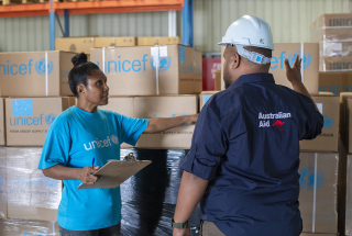 Australian aid and UNICEF workers in PNG
